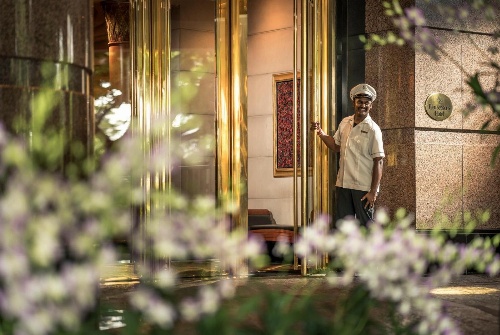 Four Seasons Hotel Singapore image 3